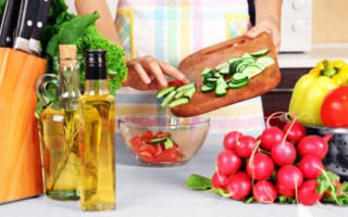 Сезонные продукты июня: что покупать на рынке