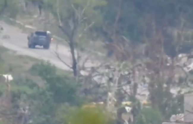 В Луганской области ВСУ «поджарили» БРДМ оккупантов: появилось зрелищное видео