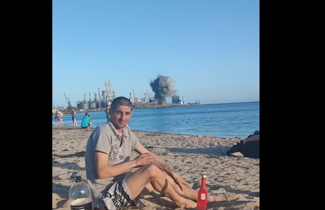 В Бердянском порту прозвучал взрыв: реакция отдыхающих на пляже, видео