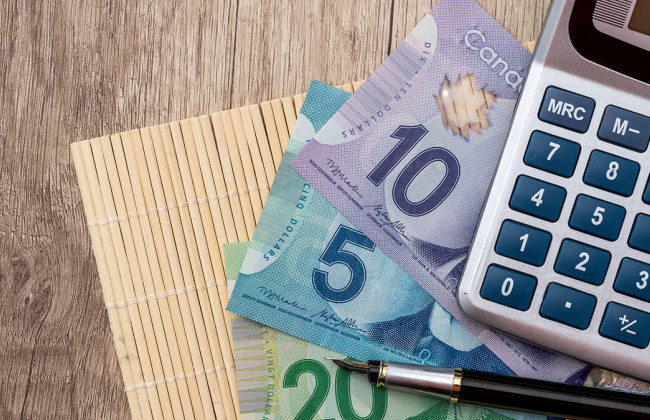 Украинским беженцам выплатят по $2400: кто сможет получить помощь