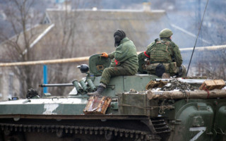 Окупанти крадуть навіть магніти з холодильника: СБУ оприлюднила перехоплення розмови