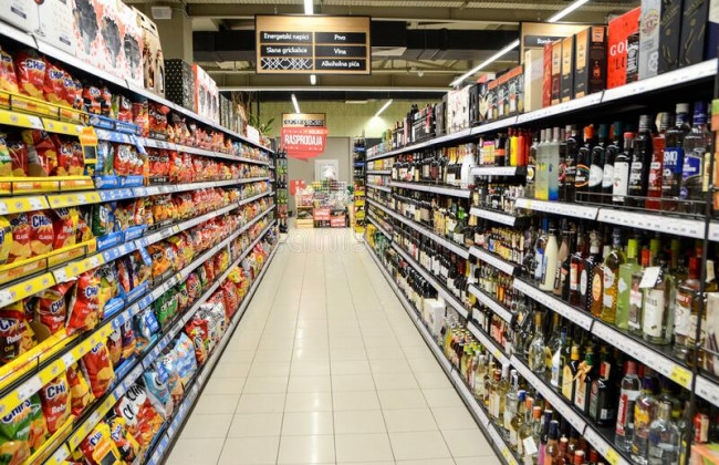 Соль, кондитерка, сыр и даже пиво: иностранные продукты «поселились» на полках украинских супермаркетов