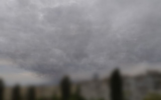 Взрывы в Киеве в результате ракетного обстрела и пожар: что известно