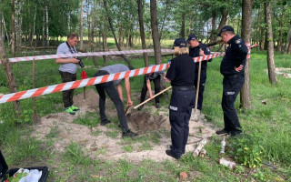 Під Києвом знайшли тіло ще одного вбитого окупантами мешканця