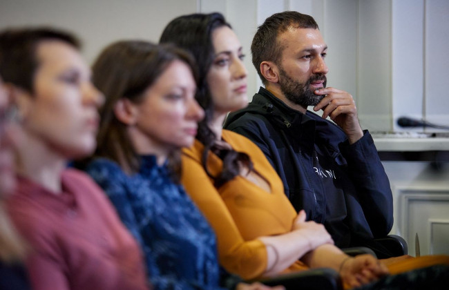 Владимир Зеленский выложил фото с пресс-конференции ко Дню журналиста