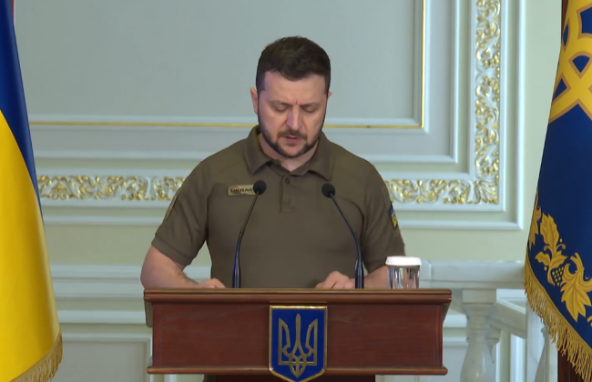 Дякуємо за вашу роботу: Зеленський привітав журналістів із професійним святом