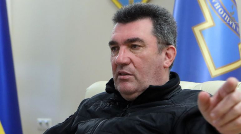 Данилов: Временная потеря территорий — не трагедия
