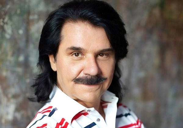 «Я так хочу додому»: Павло Зибров выпустил новую песню о войне, видео