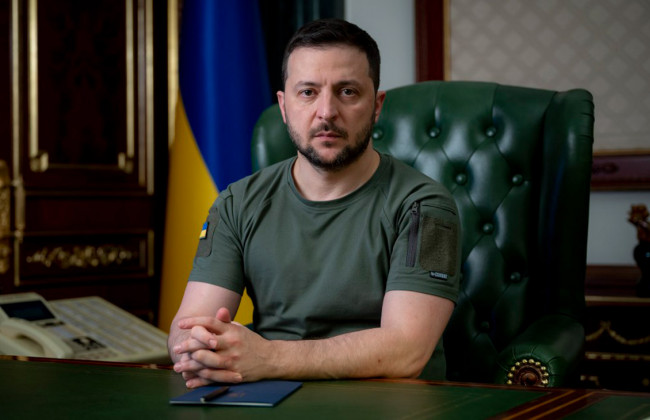 Стало известно, кого из журналистов Зеленский наградил к празднику