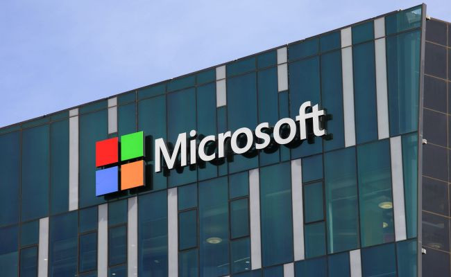 Microsoft сокращает свою деятельность в России, — Bloomberg