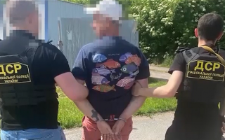На Київщині злочинці під час окупації викрали автівки зі складу: фото і відео