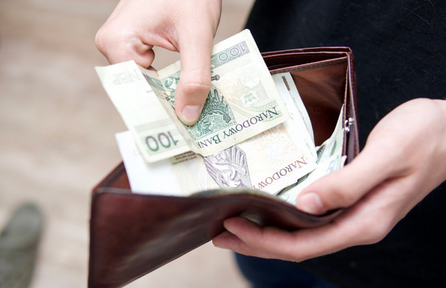 Правила для беженцев в Польше: какие выплаты отменят и как будут устраивать на работу