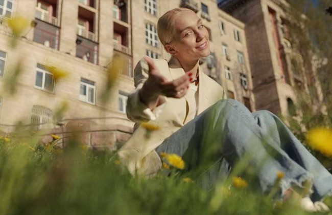 Благодарность Киеву: Roxolana представила видео на песню «Тримайся»