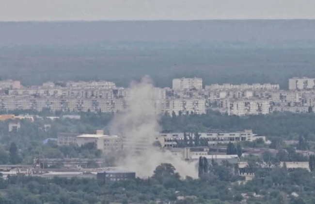 Войска РФ ударили по аммиачному цеху химзавода «Азот» в Луганской области