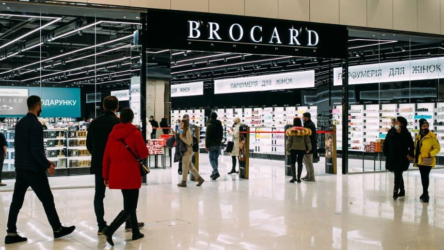 Вместо россиянки – француз: сеть Brocard сообщила о смене владельца