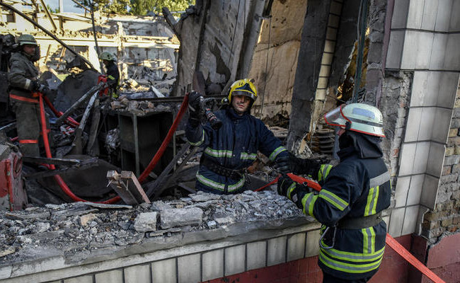 В Киеве после обстрела возобновил работу Дарницкий вагоноремонтный завод