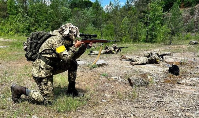 Украинские десантники мастерски уничтожили десятки бурятов на Донбассе, видео