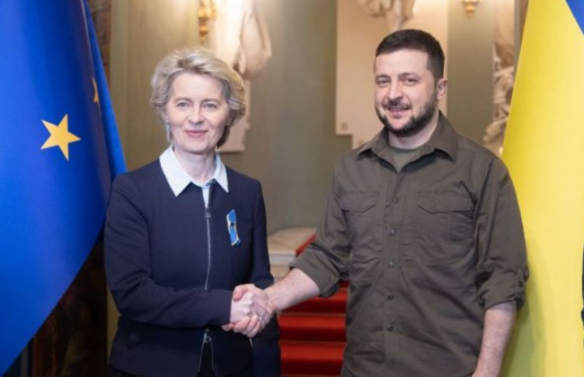 Украине могут дать статус кандидата в ЕС, но под условия судебной и антикоррупционной реформ, — Bloomberg