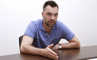 Сколько военных потеряла Украина в войне с РФ: Арестович назвал ориентировочное количество