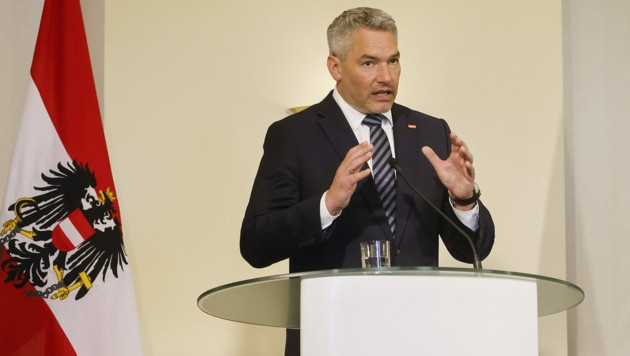 Статус кандидата на членство в ЕС Украина может получить только с Молдовой, — канцлер Австрии