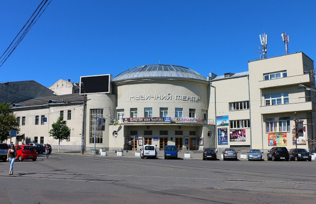 Оборудовали уникальную сцену: Киевская опера на Подоле возобновляет работу