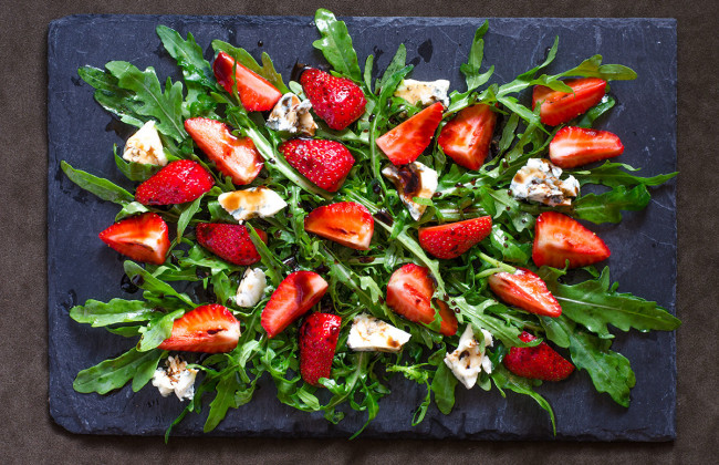 Что приготовить из клубники: ТОП-7 нескучных рецептов