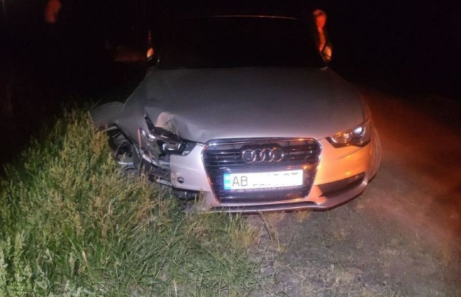 Под Киевом пьяная женщина устроила ДТП, убегая от теробороны: видео