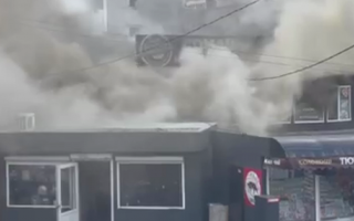 В Киеве на Троещине сильный пожар, видео