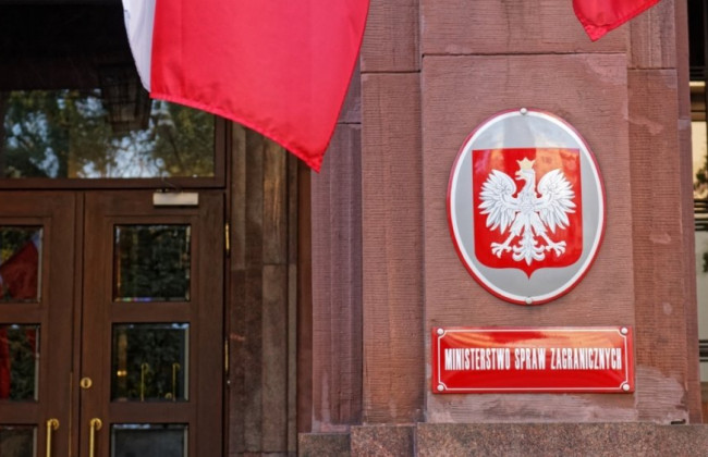 Макрон, Шольц и Драги не должны давить на Зеленского по поводу каких-то уступок России, – МИД Польши