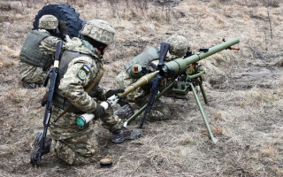 Украинские бойцы показали, как «будят» оккупантов: видео
