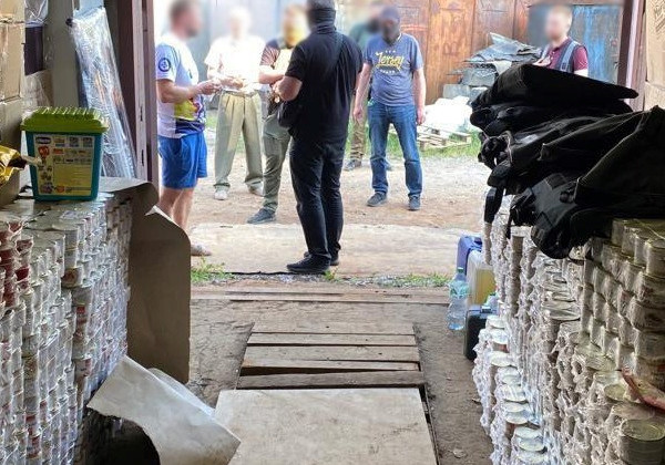 В Киеве предпринимателя подозревают в продаже гуманитарной помощи на 500 тысяч гривен