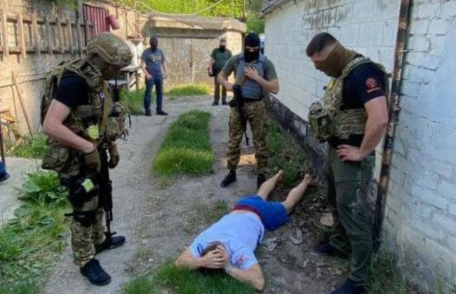 В Киеве задержали мужчину, который продавал гуманитарку: фото