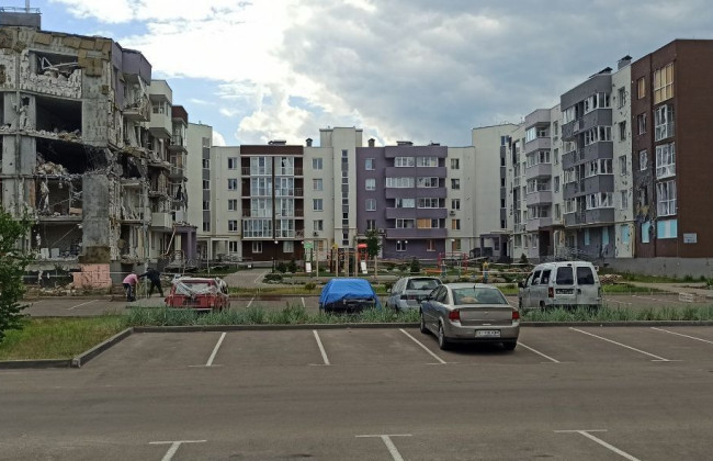 В Буче обваливается дом, поврежденный оккупантами, фото