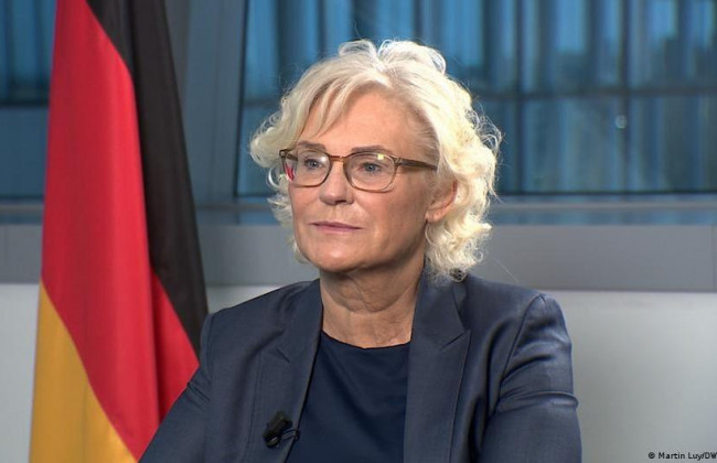 В Германии назвали сроки поставок первых гаубиц Украине