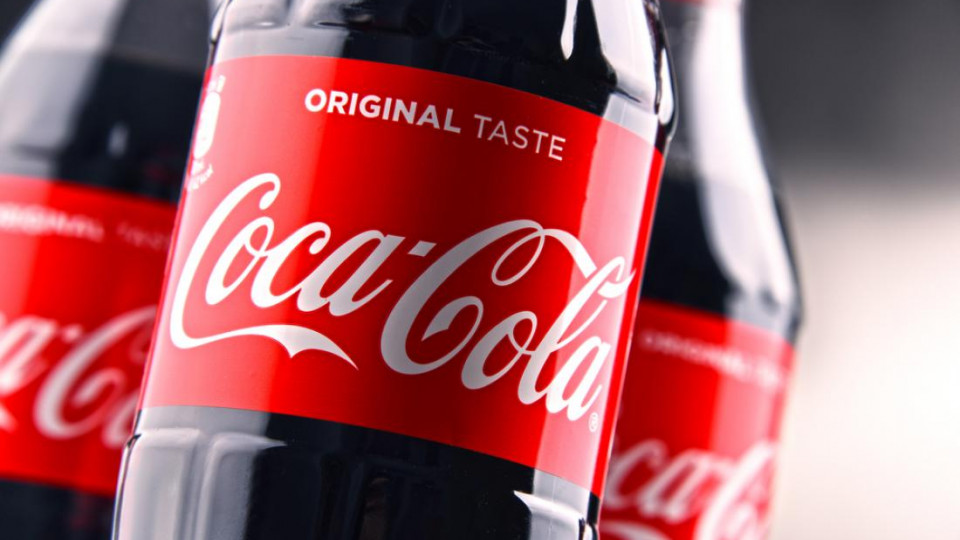 Coca-Cola полностью прекращает продажи в России