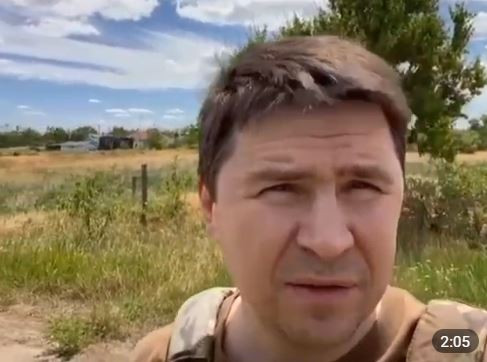 Подоляк посетил позиции ВСУ на Херсонщине и сообщил, чего не хватает для освобождения юга: видео