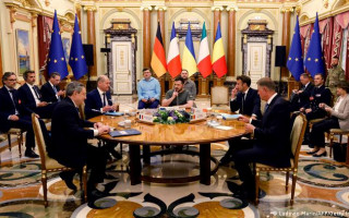 Макрон, Шольц и Драги призвали Зеленского к переговорам с РФ, — Die Welt