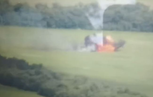 На Донбассе тероборона сбила вражеский вертолет: видео