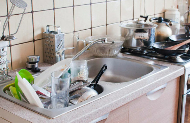 Під Києвом чоловік вистрілив дружині в обличчя через брудний посуд