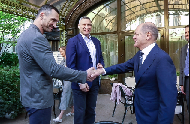 Україні потрібні більш потужні й ефективніші санкції проти РФ: Кличко зустрівся з Шольцем, відео