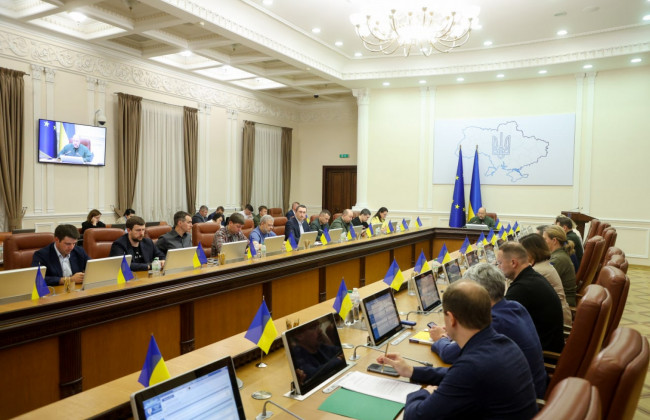 Украина ввела визовый режим с Россией