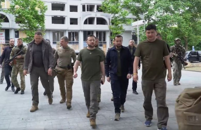 Зеленский прибыл в Николаев: первые подробности, видео