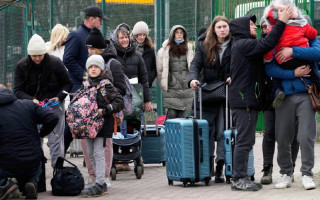 Помощь переселенцам: кто может получить статус ВПЛ и выплаты