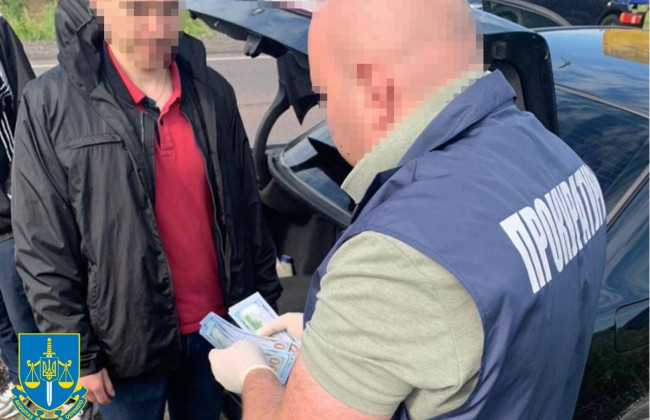 $6 000 за нелегальний перетин кордону чоловіками призовного віку: у Львові викрито групу осіб
