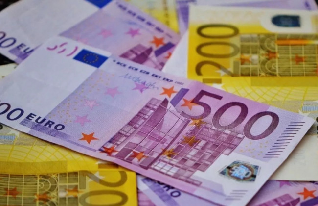 Українці зможуть обміняти гривні на євро в банках Італії