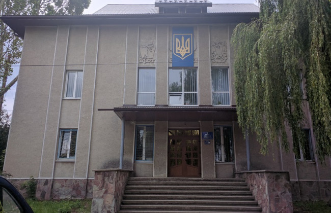 Снятинський райсуд Івано-Франківської області повідомив про наявність вакантних посад