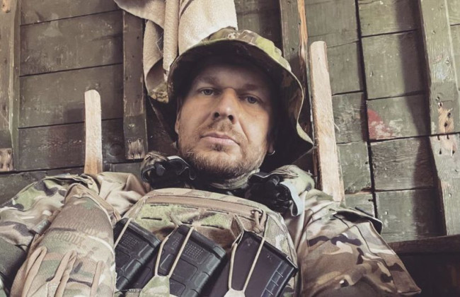 Александр Положинский написал песню о волонтерах, видео