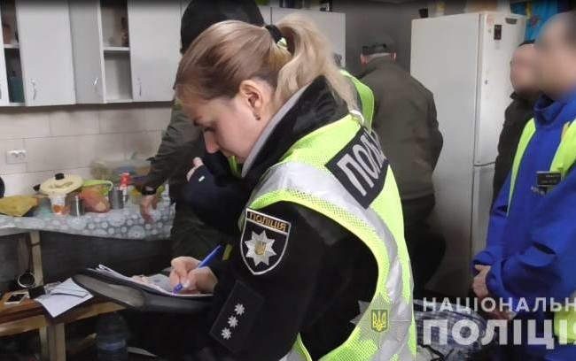 У Києві арештант СІЗО налагодив шахрайську схему з доставки військової амуніції