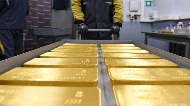 Золото могут включить в 7-й пакет санкций ЕС против РФ — СМИ