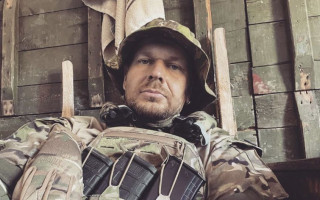 Александр Положинский написал песню о волонтерах, видео